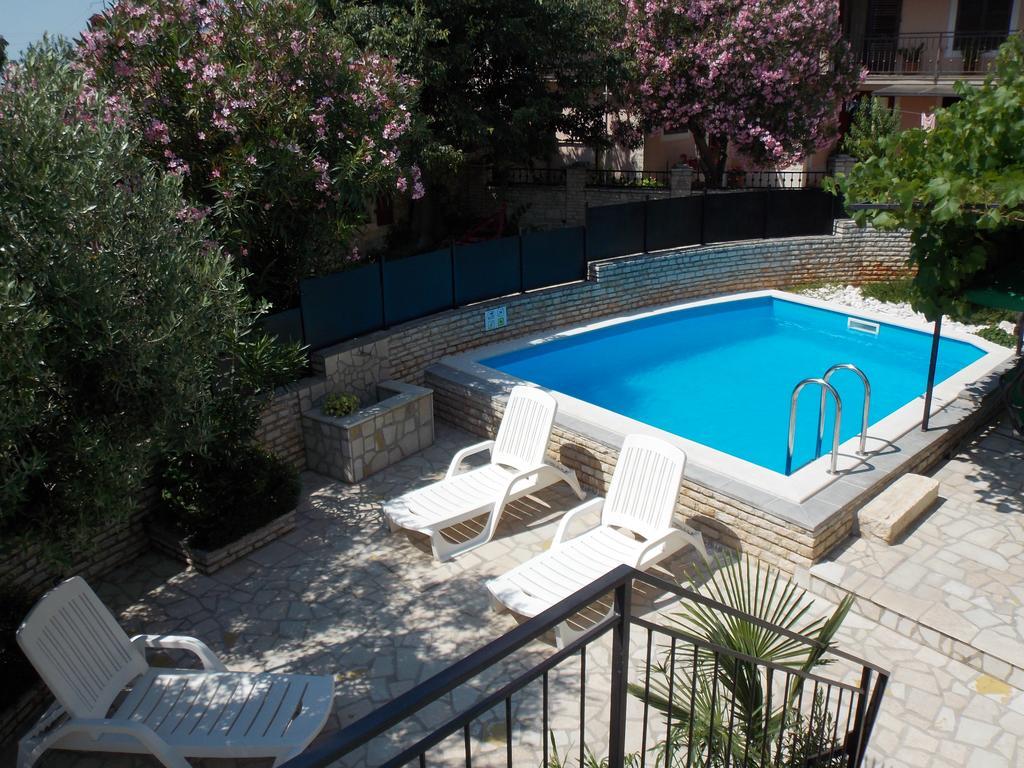 Ližnjan Aurelia Apartment מראה חיצוני תמונה