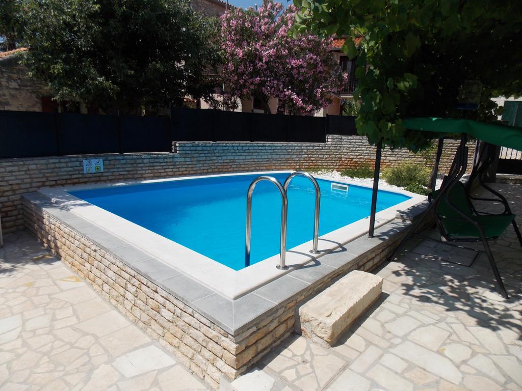 Ližnjan Aurelia Apartment מראה חיצוני תמונה